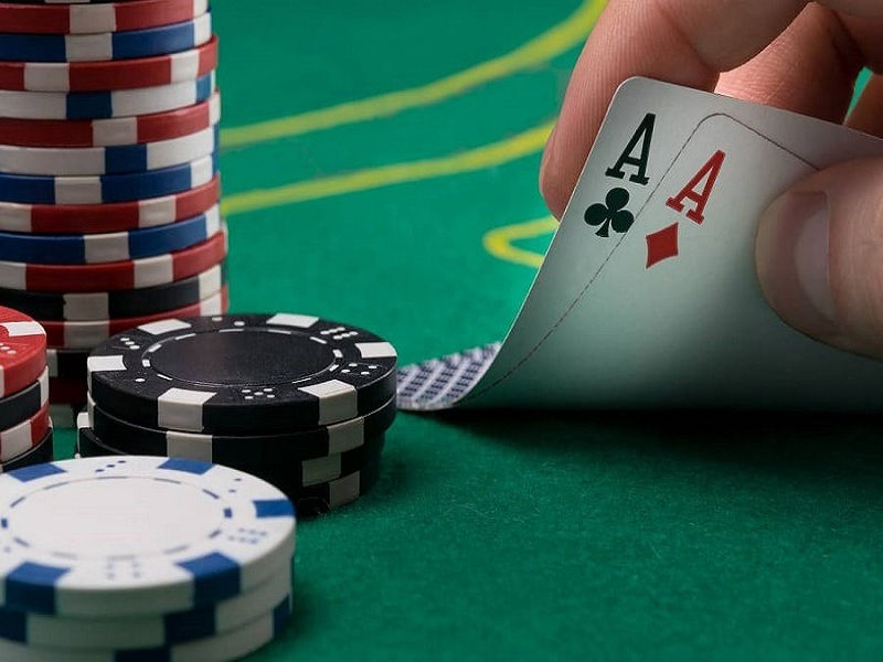 Bí Quyết Chơi Poker Chuyên Nghiệp Cho Người Mới Bắt Đầu